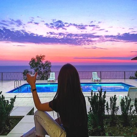 Astan Hotel Gagra Eksteriør billede