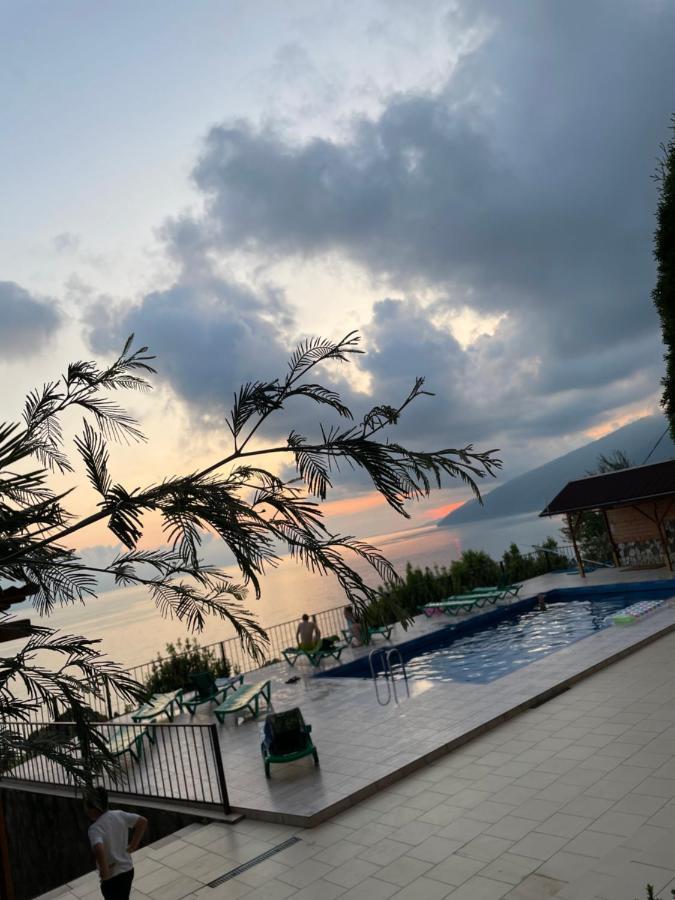 Astan Hotel Gagra Eksteriør billede